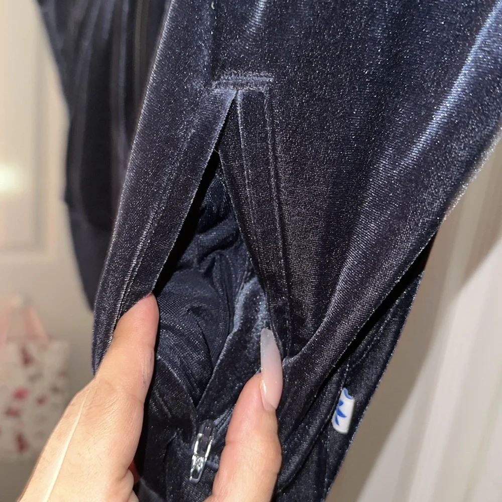 Velvet dark blue adidas women’s jacket  size large. Only warn 1. - Picture 8 of 10